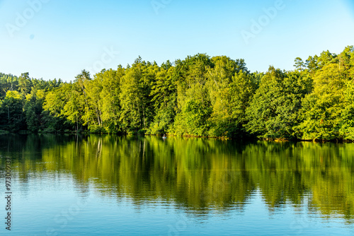 Kurzer Zwischenstop am wunderschönen Fischbacher Teich bei Neustadt bei Coburg in Oberfranken - Bayern - Deutschland