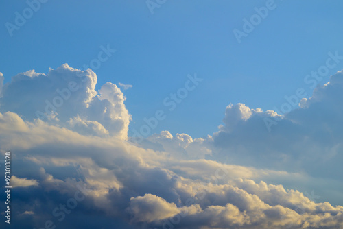 ふわふわした雲と青空