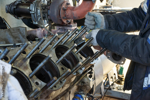 Repair of a diesel generator converted to gas.