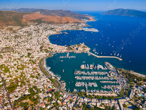Obraz na płótnie Bodrum beach and marina aerial panoramic view in Turkey w salonie