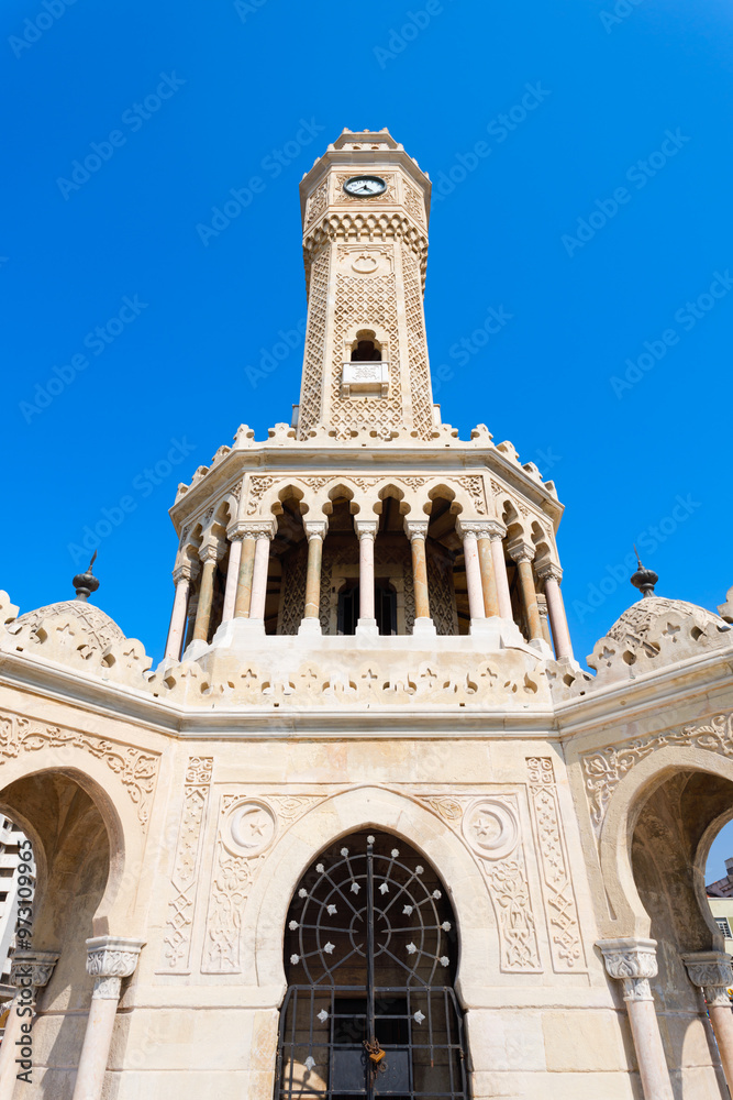 Fototapeta premium Izmir Clock Tower at Konak square in Izmir city, Turkey