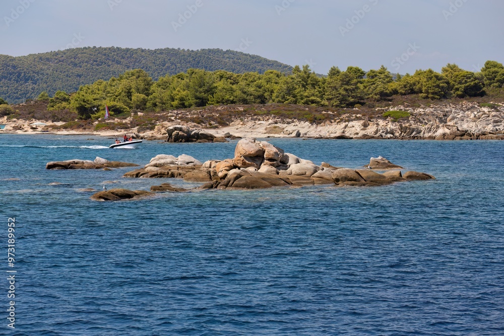 Fototapeta premium view of the sea and blue lagoon from the sea in Diaporos Island, Sithonia - Greece