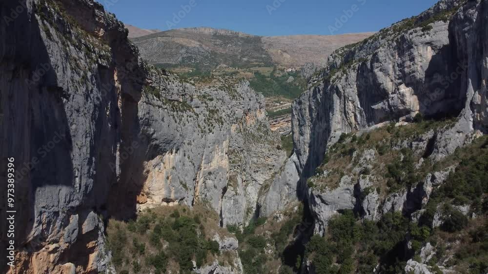 Exploring the majestic Verdon Gorge in stunning autumn colors Exploring the majestic Verdon Gorge in stunning autumn colors