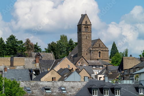 Blick auf die Kath. Kirche Peter und Paul, Traben, Traben-Trabach photo