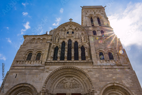 La Basilique Sainte-Marie-Madeleine de Vézelay