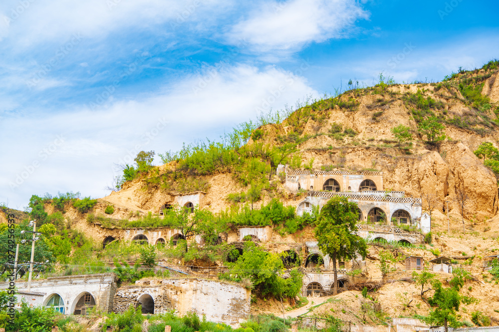 Cave dwellings on the Loess Plateau in Linfen, Shanxi Cave dwellings on the Loess Plateau in Linfen, Shanxi