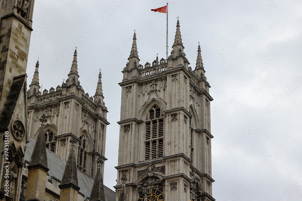 Fototapeta premium Westminster Abbey, formally St Peter's Collegiate Church in Westminster, is a large, predominantly Gothic abbey church situated in the City of Westminster, London, just to the west of the Palace of We