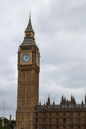 Big Ben, large clock bell located on the north-west side of the Palace of Westminster, the seat of the Parliament of the United Kingdom, in London.