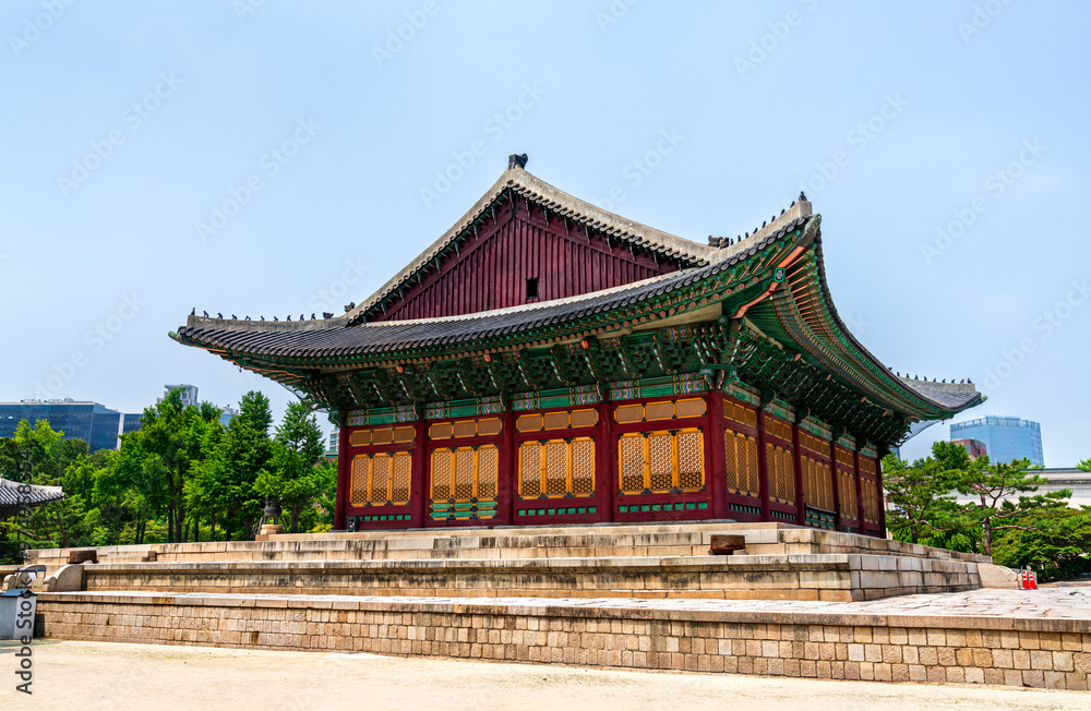Junghwajeon Hall at Deoksugung Palace in Seoul, South Korea Junghwajeon Hall at Deoksugung Palace in Seoul, South Korea
