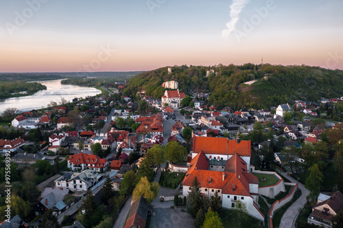 Obraz na płótnie Summer aerial skyline cityscape of Kazimierz Dolny, Lesser Poland (Małopolska). Wide panoramic view of the old town at sunset w salonie