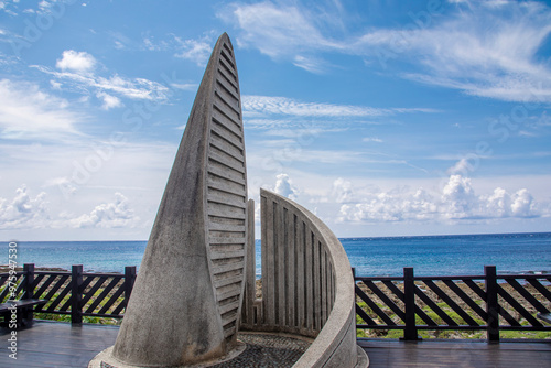 The Southernmost Point of Taiwan, located in Eluanbi Park in Kenting, Pingtung County, marks the southernmost tip of the island.
This landmark is a popular tourist spot, offering stunning ocean views.