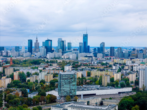 Warszawa, zabudowa miejska. Panorama miasta #976214135