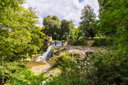 Photos Chute d’eau sur les trois coulées basaltiques du Molí Fondo à Sant Joan les Font