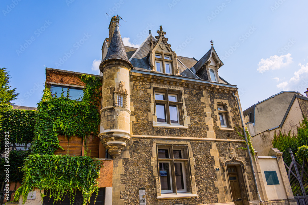 Naklejka premium Dans les rues de Reims