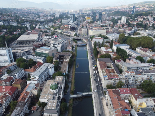 Obraz na płótnie Drone aerial shot of Bosnia, Sarajevo, mostar w salonie