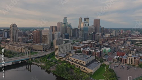 4K Reverse Aerial View of Minneapolis Skyline Overlooking Mississippi