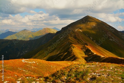Fototapeta Naklejka Na Ścianę i Meble -  Starorobociański szczyt