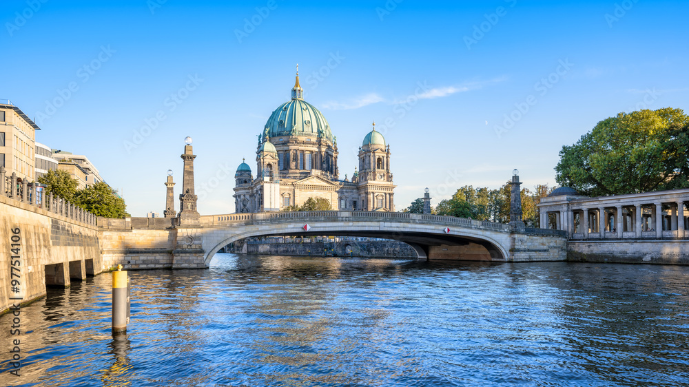 Fototapeta premium the famous berlin cathedral under a blue sky