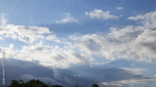 Ostwind treibt Wolken über´s Land - Ruhrgebiet, NRW - Timelaps / Zeitraffer