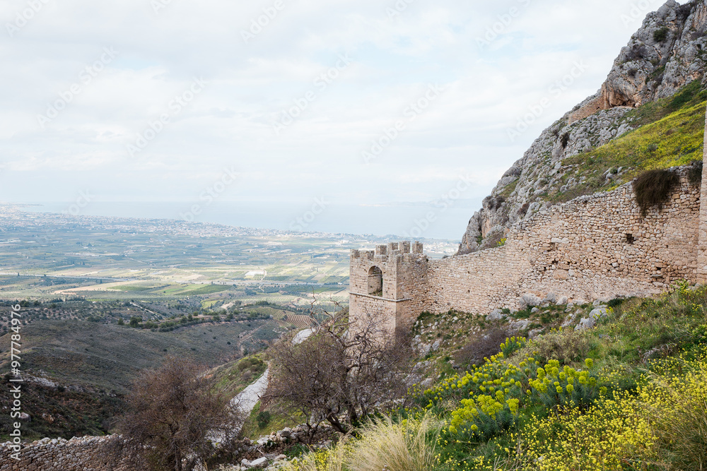 Obraz premium The beautiful city of Acrokorinth