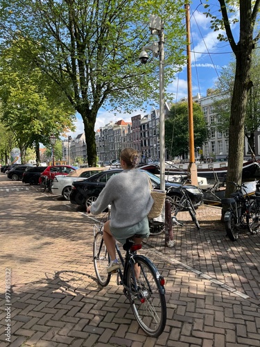 Wallpaper Mural Bicycle  Torontodigital.ca