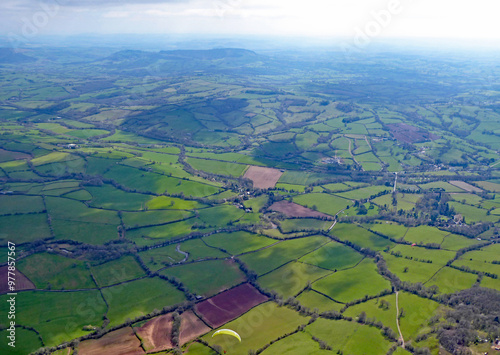 Fotografía Aerial view from the hills above Pandy in Wales
