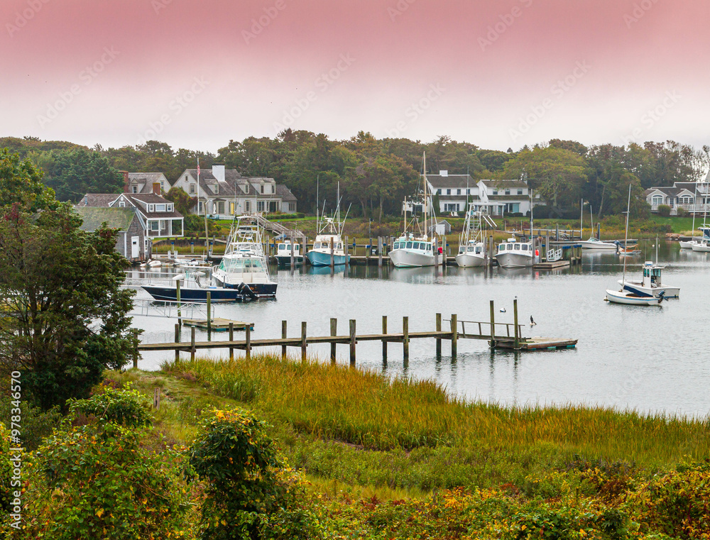 Obraz premium Boats on Menemsha's Harbor, Chilmark, Massachussets, USA