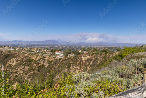 Obraz na plátně Saddleback Mountain in Orange County during the 2024 Airport Fire