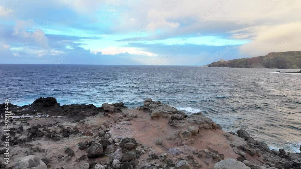 Exploring Maui's Rugged Pacific Coastline: Nature's Masterpiece Exploring Maui's Rugged Pacific Coastline: Nature's Masterpiece