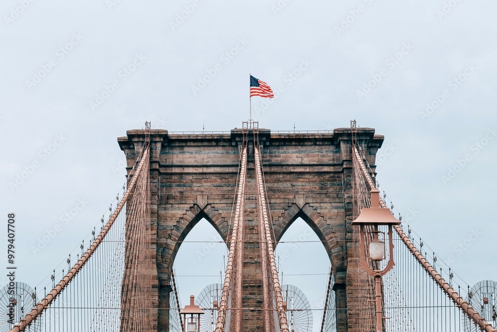 Fototapeta premium Flag on Brooklyn Bridge