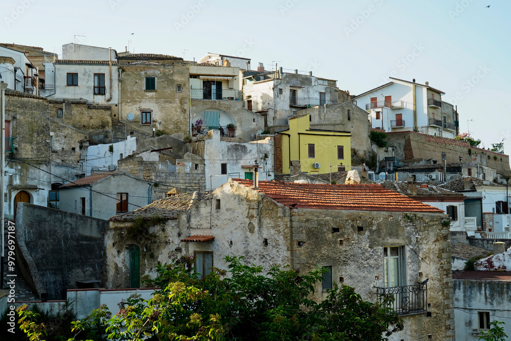 Grottole, la chiesa di Diruta, il castello di Sichinulfo e il borgo antico, Matera, Basilicata, Italia