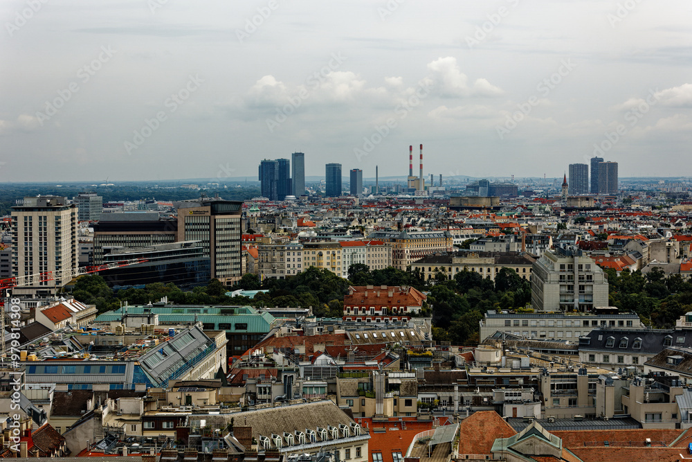 Obraz premium Vienna Austria capital in Europe EU crossed by the Danube river. The monuments and places that have been able to unite the history of ancient and medieval architecture to the contemporary. 