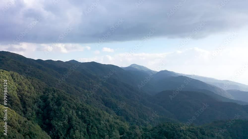  Yunnan Gaoligong Mountain natural scenery 4K real shot