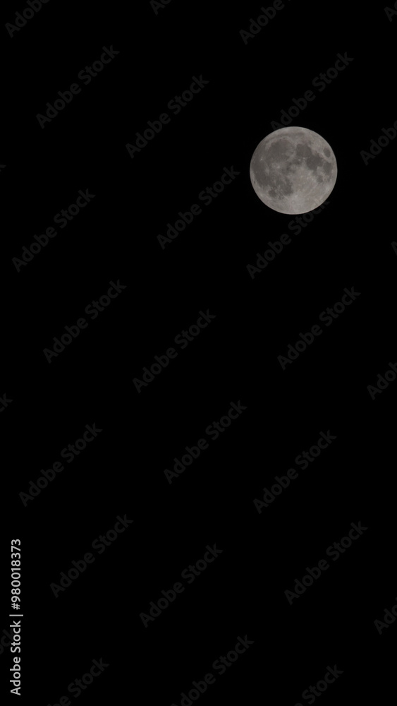Vollmond Mond groß rund Hintergrund isoliert Zyklen Mondphase Grusel Horror Halloween Mondschein Vollmond Mond groß rund Hintergrund isoliert Zyklen Mondphase Grusel Horror Halloween Mondschein