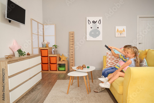 Little children watching ca...