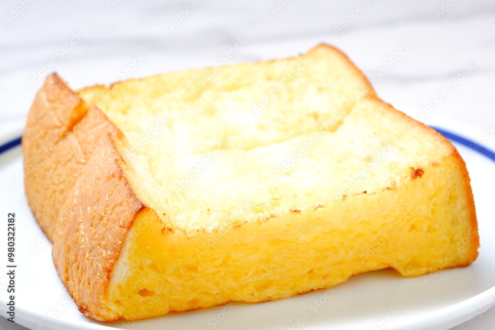 厚切りのフレンチトーストは朝食にぴったり