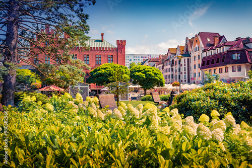 Foto Impressive summer cityscape of Kolobrzeg town with Town Hall, Poland, Europe
