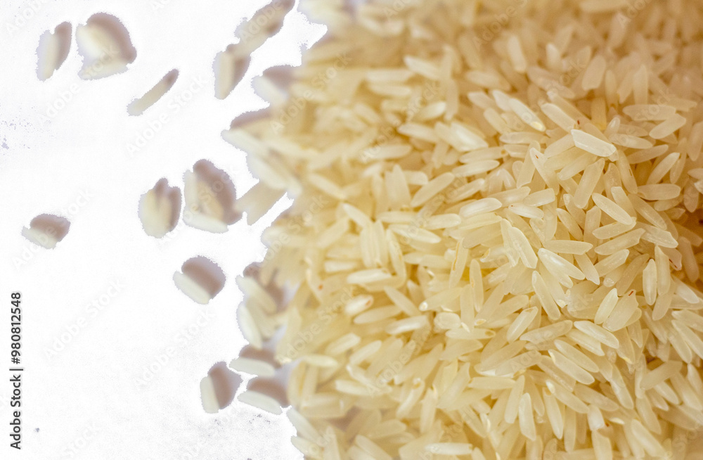 Obraz premium Close up, png shot of the uncooked white rice on the transparent background
