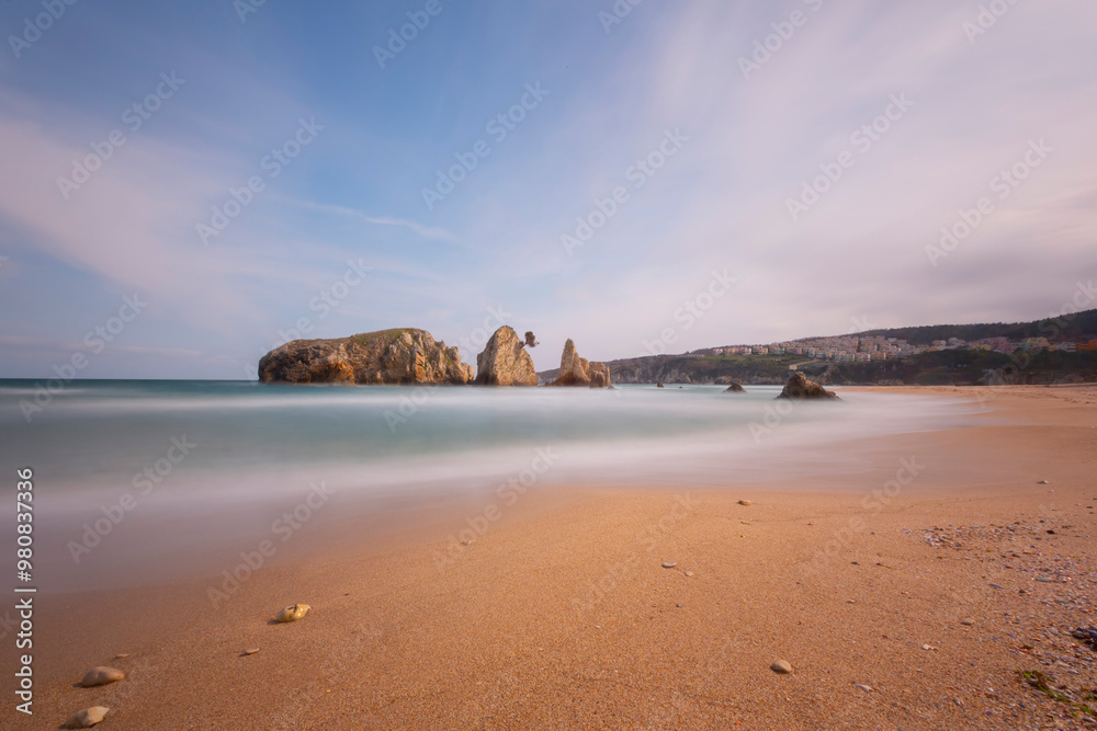 Located 17 kilometers from the town center, Akçakese Beach welcomes you with its uniquely beautiful bay. Located 17 kilometers from the town center, Akçakese Beach welcomes you with its uniquely beautiful bay.