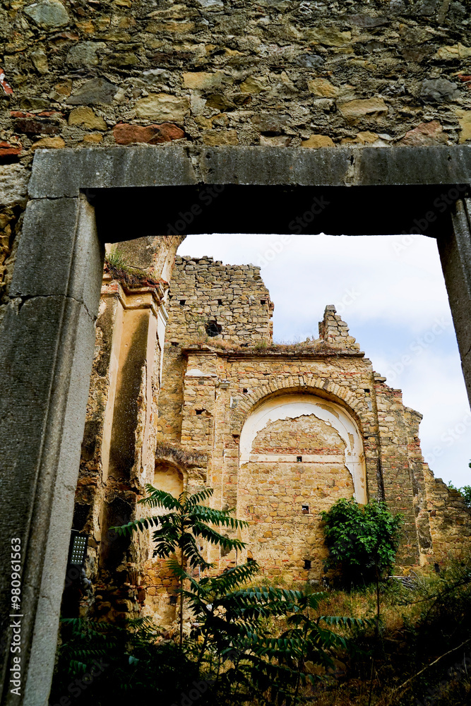 Naklejka premium Campomaggiore vecchio, borgo fantasma,Potenza,Basilicata,Italy