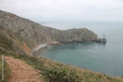 NEZ DE JOBOURG