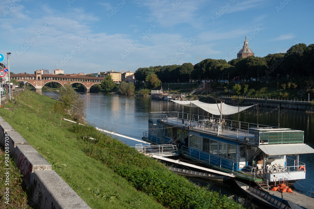 Pavia hamlet village country people characteristic