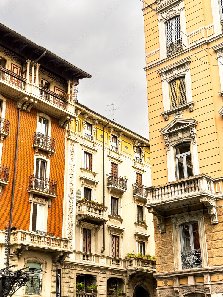Fototapeta premium street view of downtown Milan, capital of the Lombardy region, ranking 4th in the European Union
