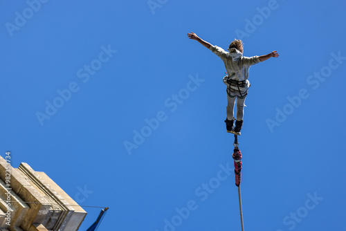 Saut à l'élastique photo