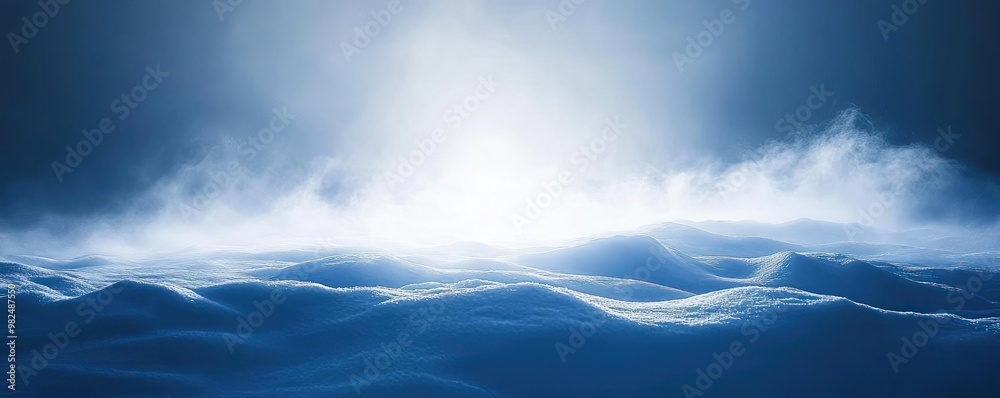 Naklejka premium A tranquil ocean scene with gentle waves illuminated by soft, diffuse light creating a serene and calming atmosphere.