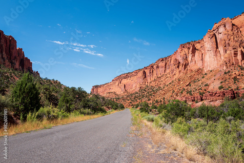 utah landscape at burr trail