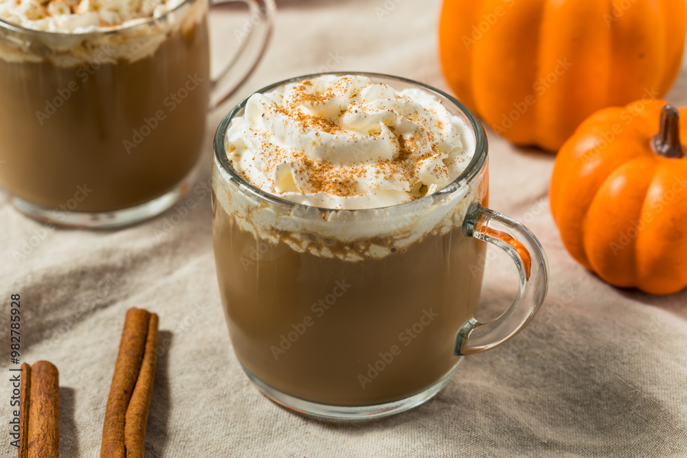 Sweet Refreshing Warm Pumpkin Spice Latte Sweet Refreshing Warm Pumpkin Spice Latte