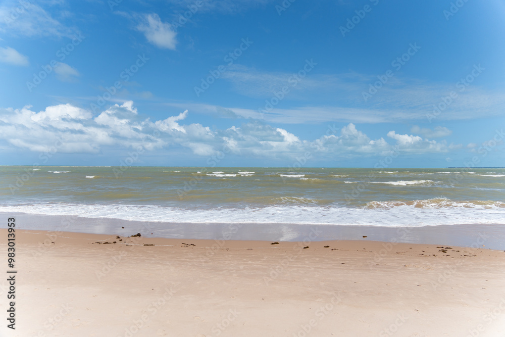 MAR LINDO COM PREDIO E MUITO AZUL E ONDAS (BEAUTIFUL SEA WITH BUILDING AND LOTS OF BLUE AND WAVES) MAR LINDO COM PREDIO E MUITO AZUL E ONDAS (BEAUTIFUL SEA WITH BUILDING AND LOTS OF BLUE AND WAVES)