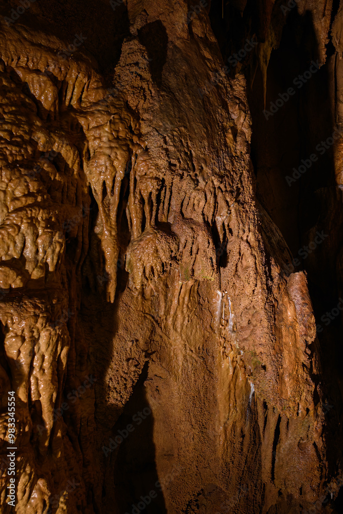 Beautiful decoration in the cave.
Beautiful decoration in the cave.