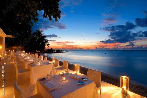 Wallpaper Mural 海辺のロマンティックなディナーを楽しむエレガントなレストラン | Elegant Beachfront Restaurant Offering a Romantic Dinner Setting Torontodigital.ca